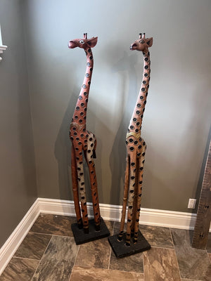 2 Giraffe Floor Statues