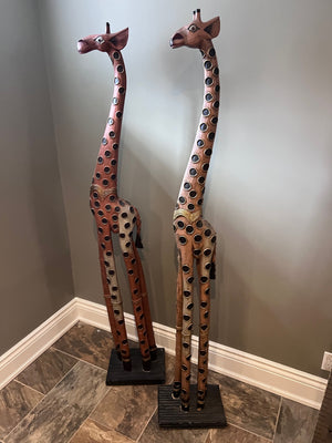 2 Giraffe Floor Statues