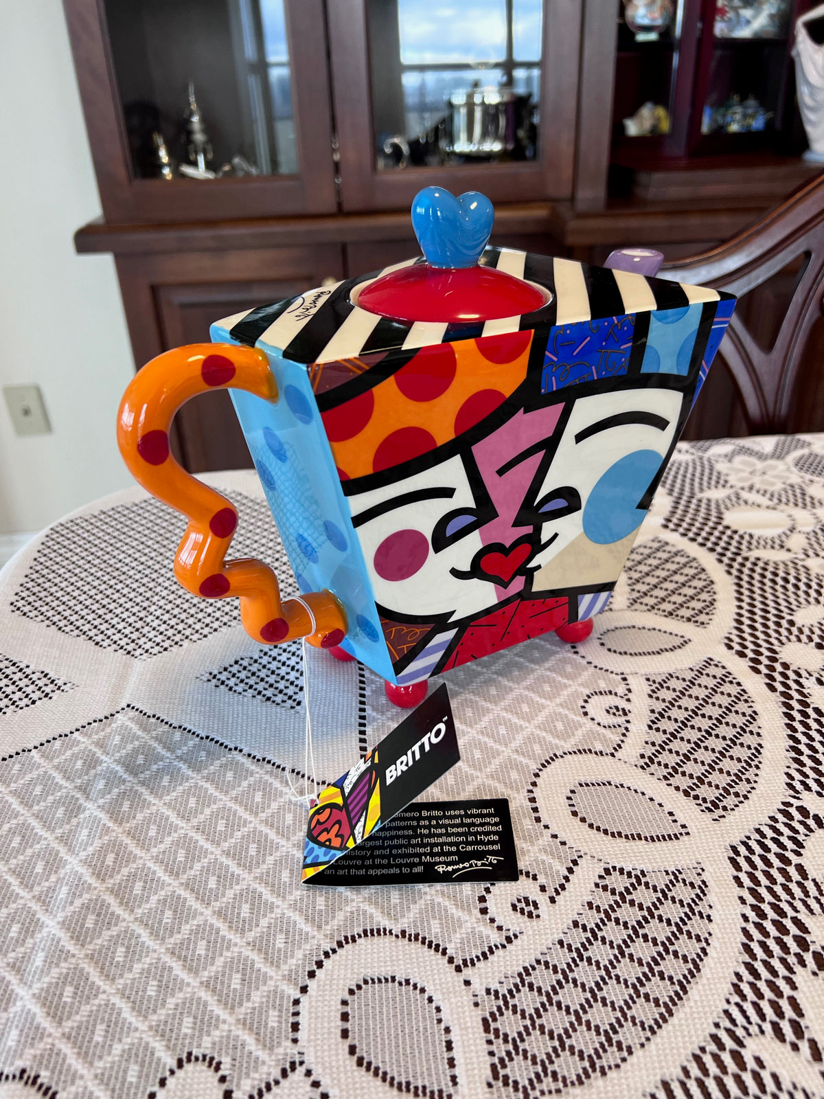 ROMERO BRITTO CERAMIC "KISS" TEAPOT 331309