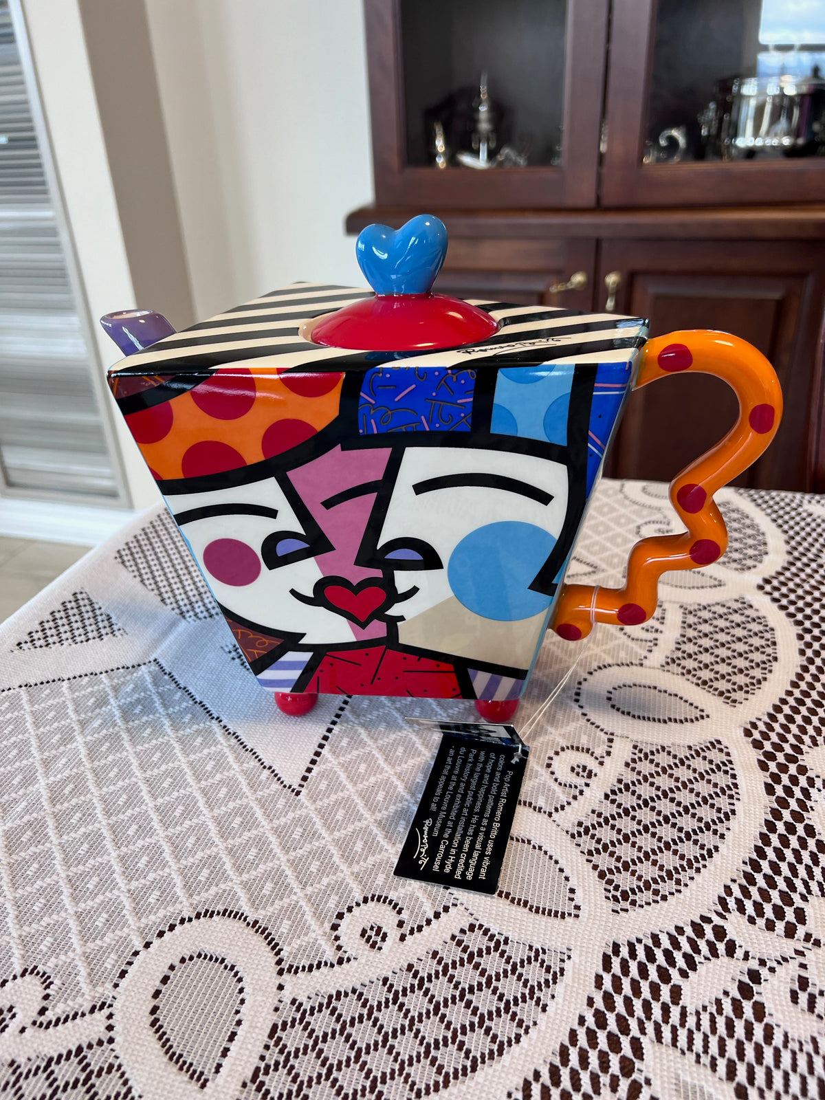 ROMERO BRITTO CERAMIC "KISS" TEAPOT 331309