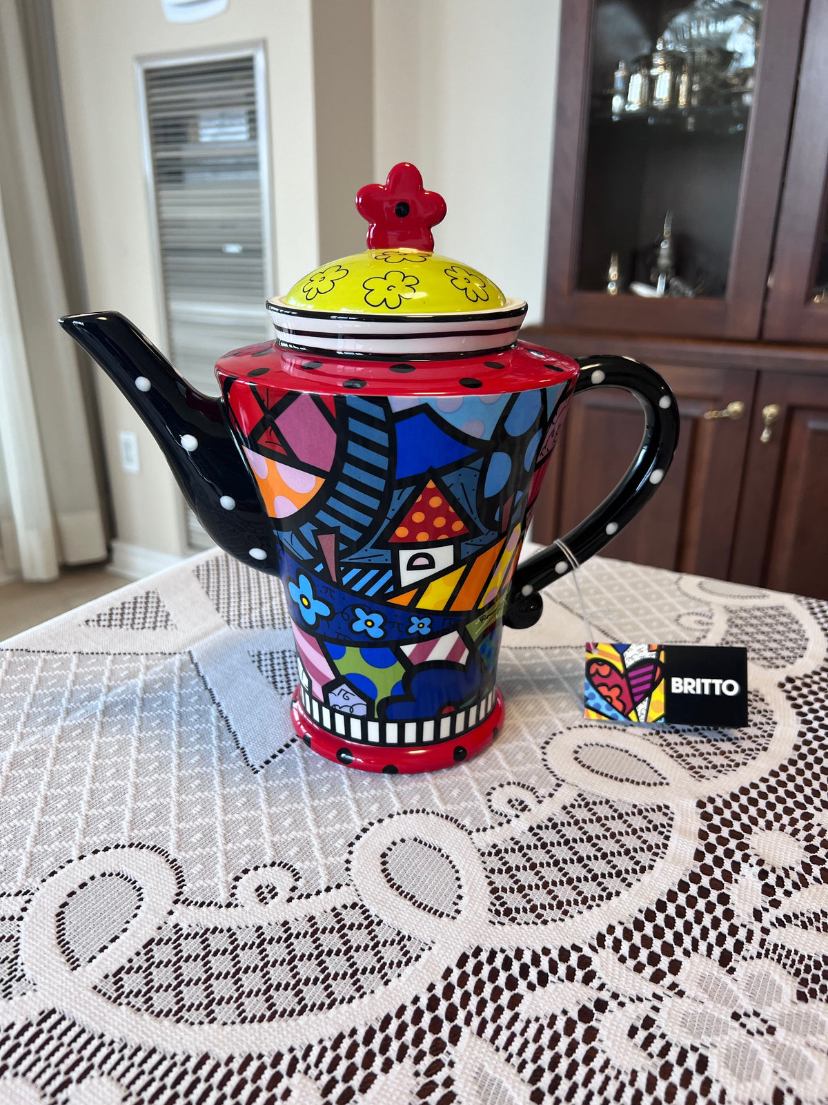 ROMERO BRITTO CERAMIC "HOME & LANDSCAPE" TEAPOT 339011