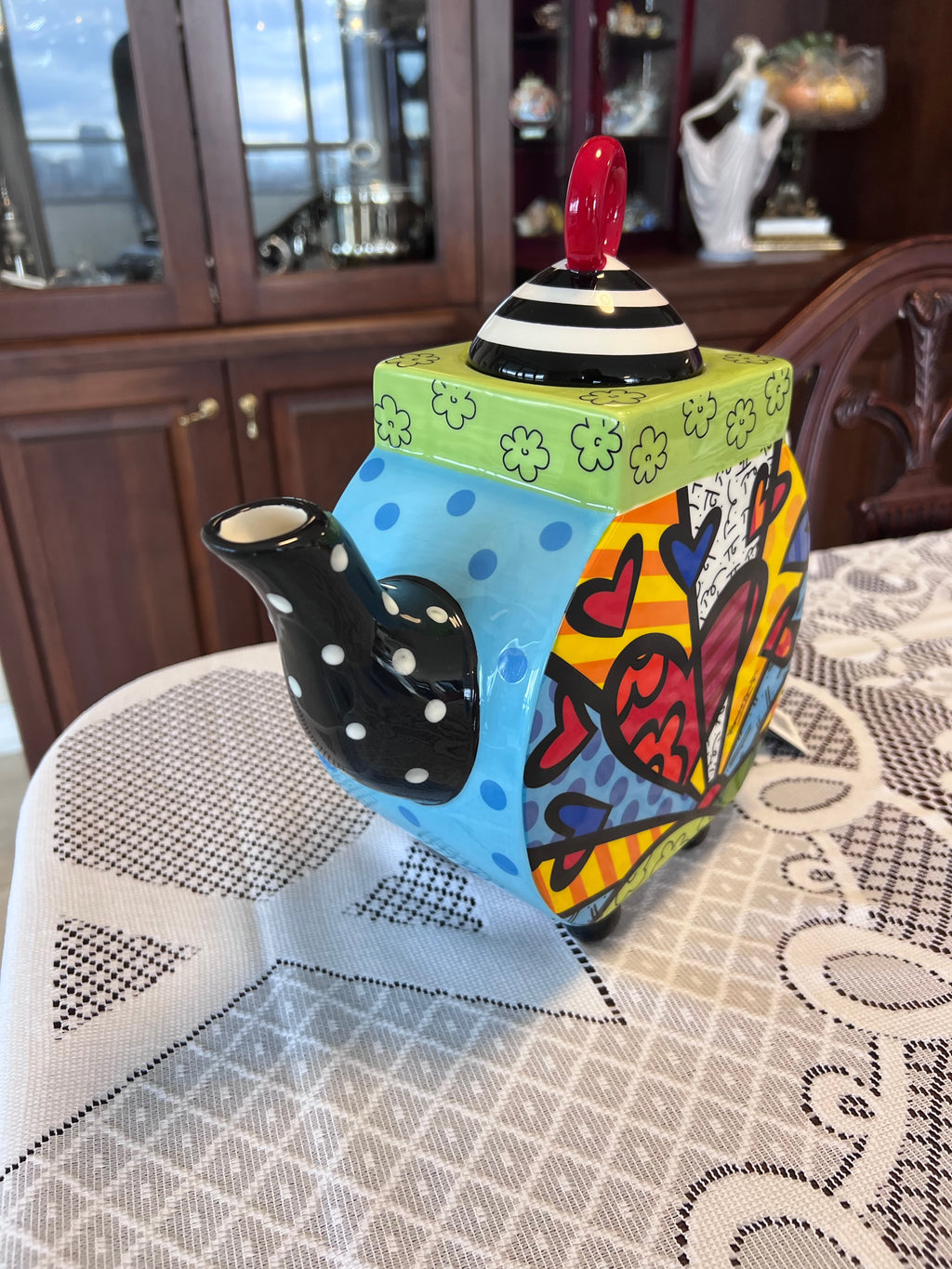 ROMERO BRITTO CERAMIC "A NEW DAY" TEAPOT 334015