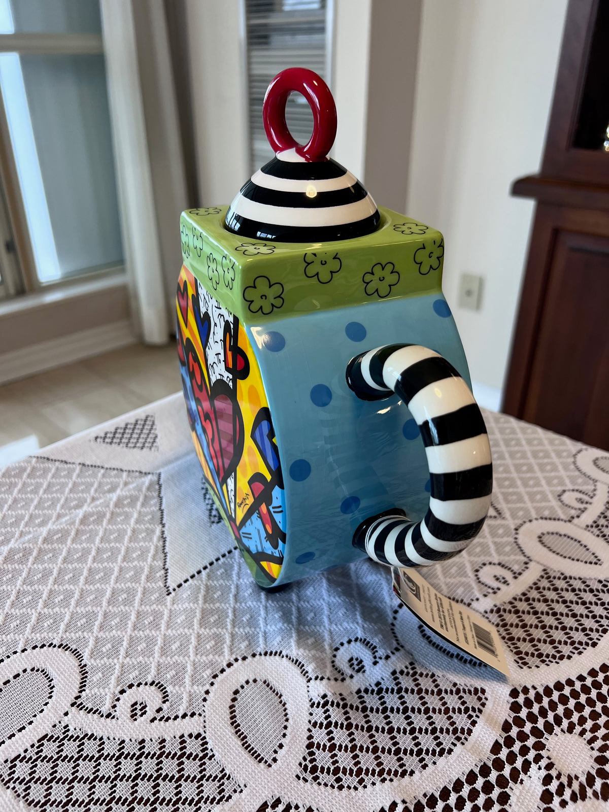 ROMERO BRITTO CERAMIC "A NEW DAY" TEAPOT 334015