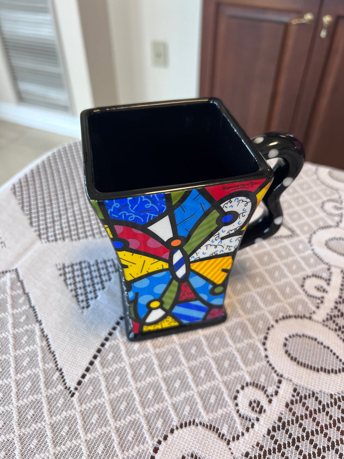ROMERO BRITTO CERAMIC SQUARE BUTTERFLY MUG
