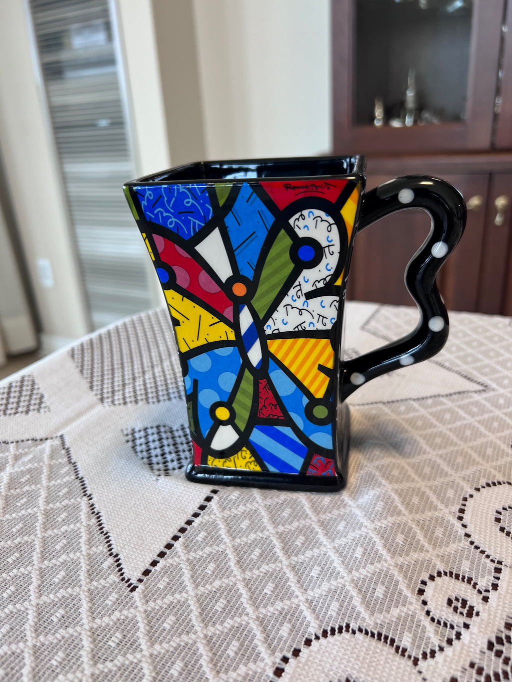ROMERO BRITTO CERAMIC SQUARE BUTTERFLY MUG