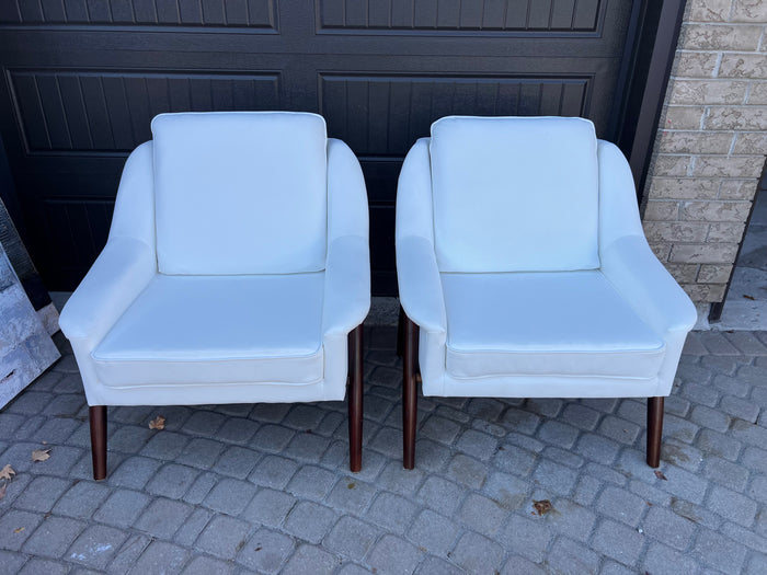 Pair of White Faux Leather Accent Chairs