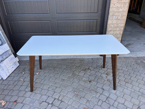 Structube White Dining Table