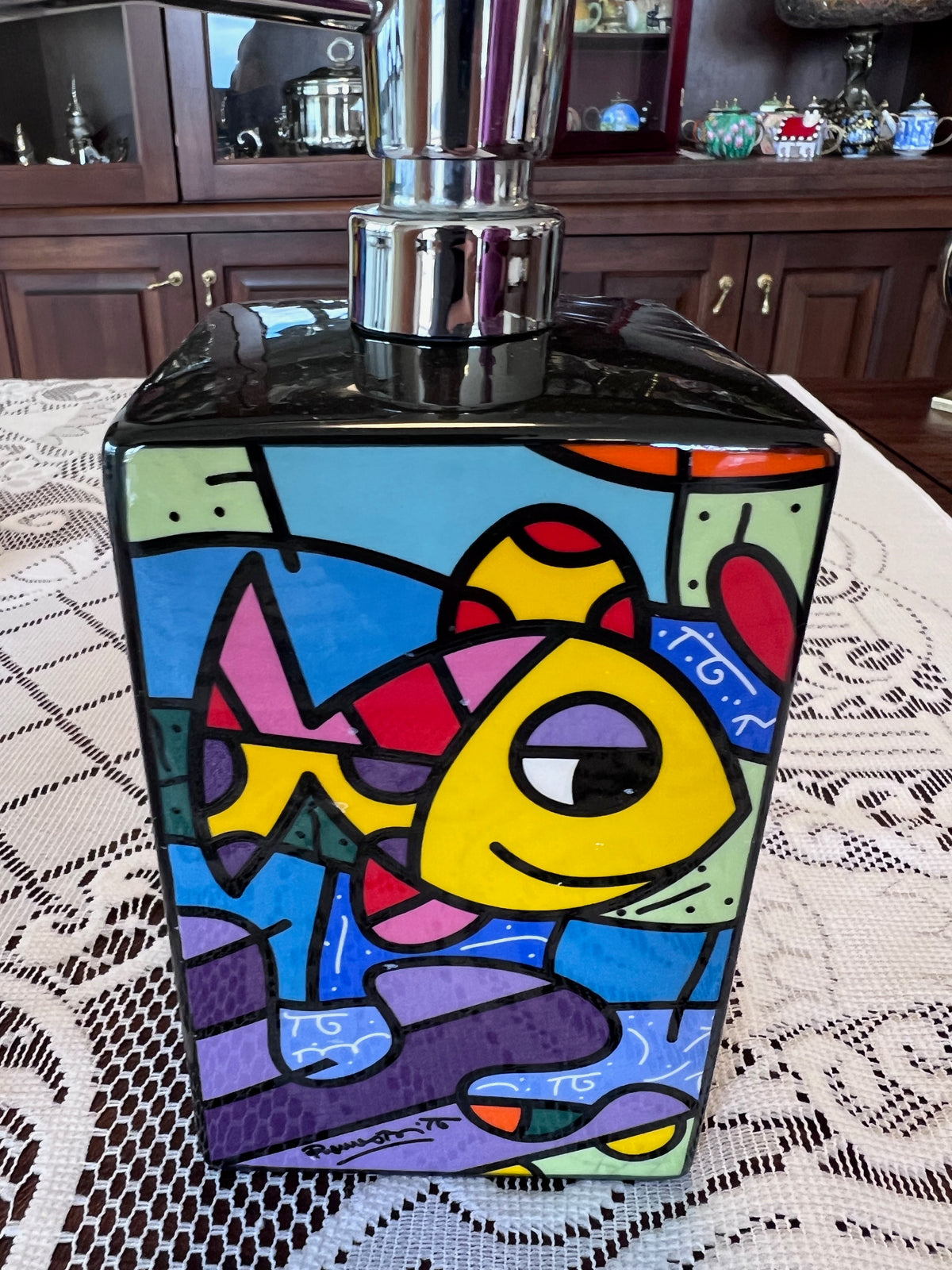 ROMERO BRITTO "DEEPLY IN LOVE" CERAMIC SOAP DISPENSER