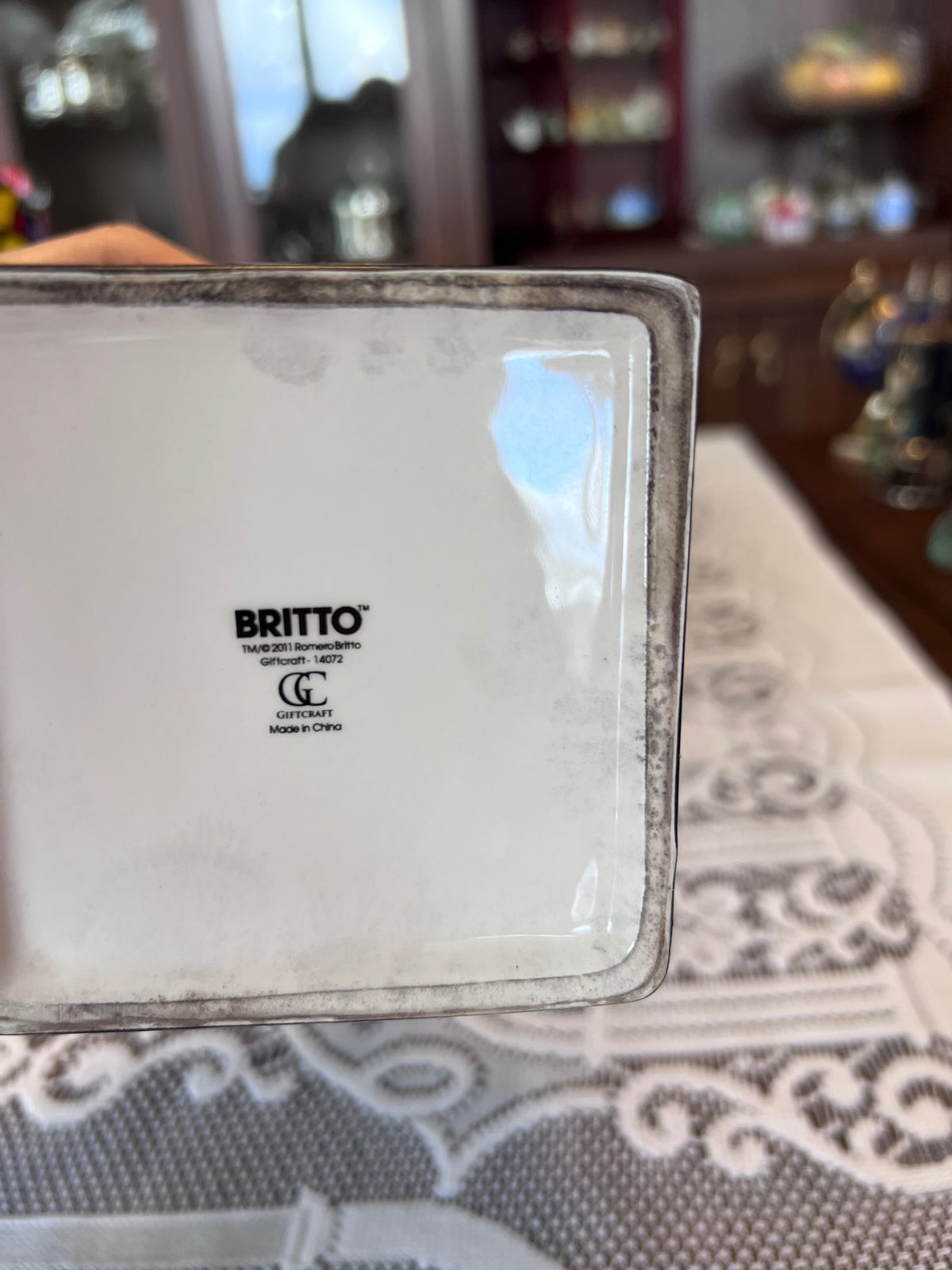 ROMERO BRITTO "DEEPLY IN LOVE" CERAMIC SOAP DISPENSER