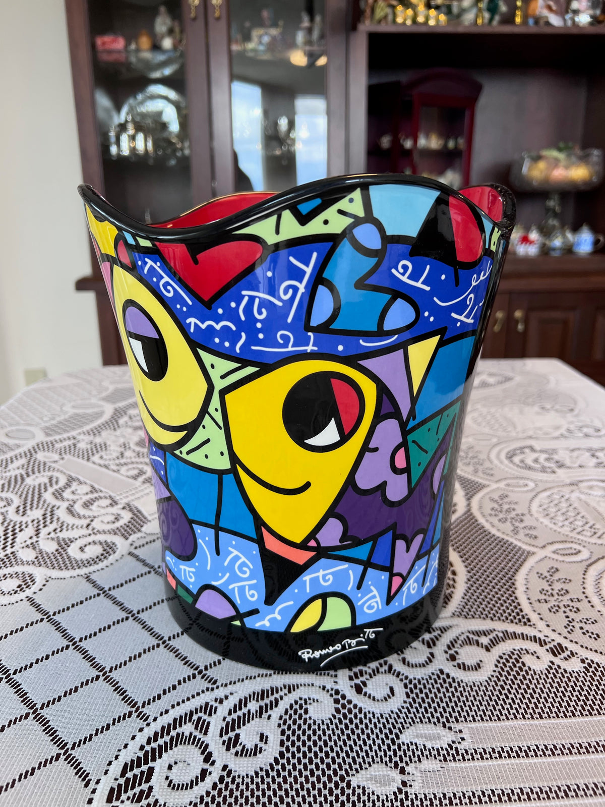 ROMERO BRITTO "DEEPLY IN LOVE" CERAMIC WASTEBASKET