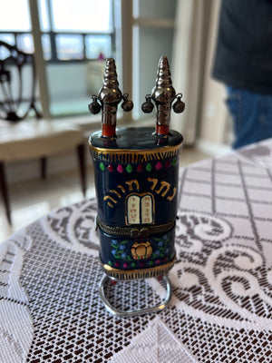 JACOB ROSENTHAL JUDAICA COLLECTION CERAMIC MEZUZAH CASE