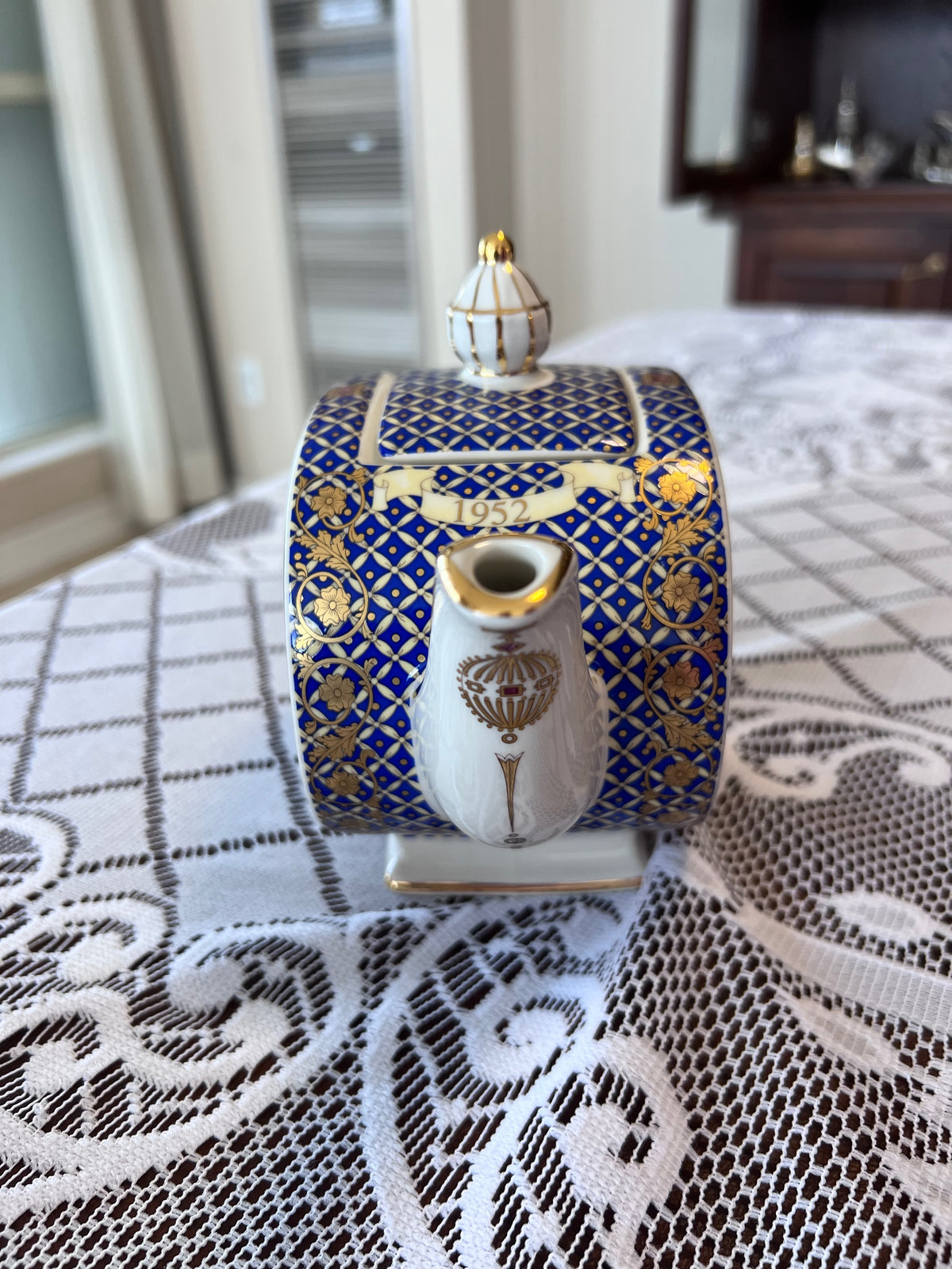 James Sadler Queen Elizabeth II Golden Jubilee Teapot