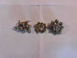 3 Broaches Lot