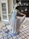 Lladro Dancer 5050 Figurine