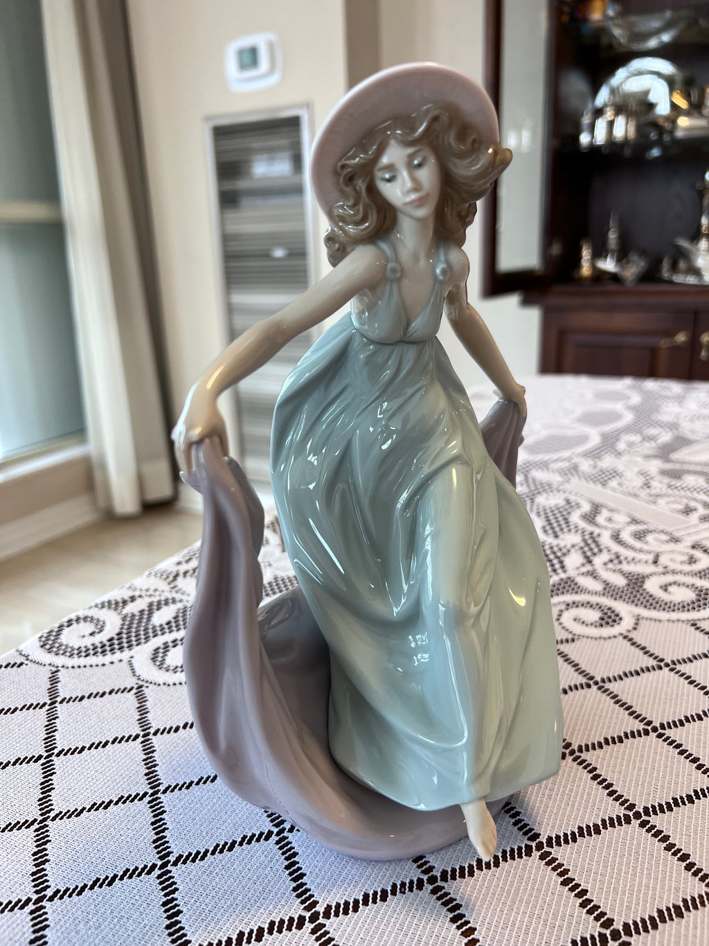 Lladro May Dance 5662 Figurine