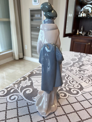 LLADRO NAO MADAME BUTTERFLY GEISHA FAN GIRL FIGURINE