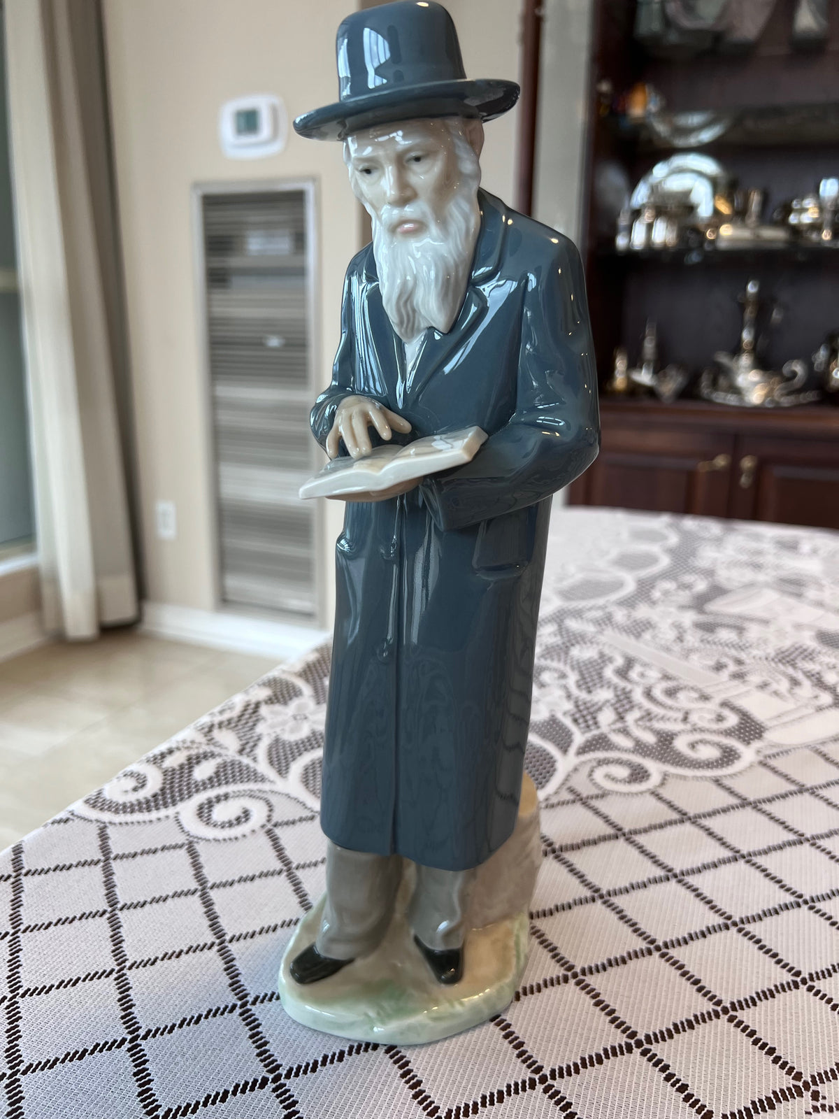 Lladro Nao Rabbi Figurine