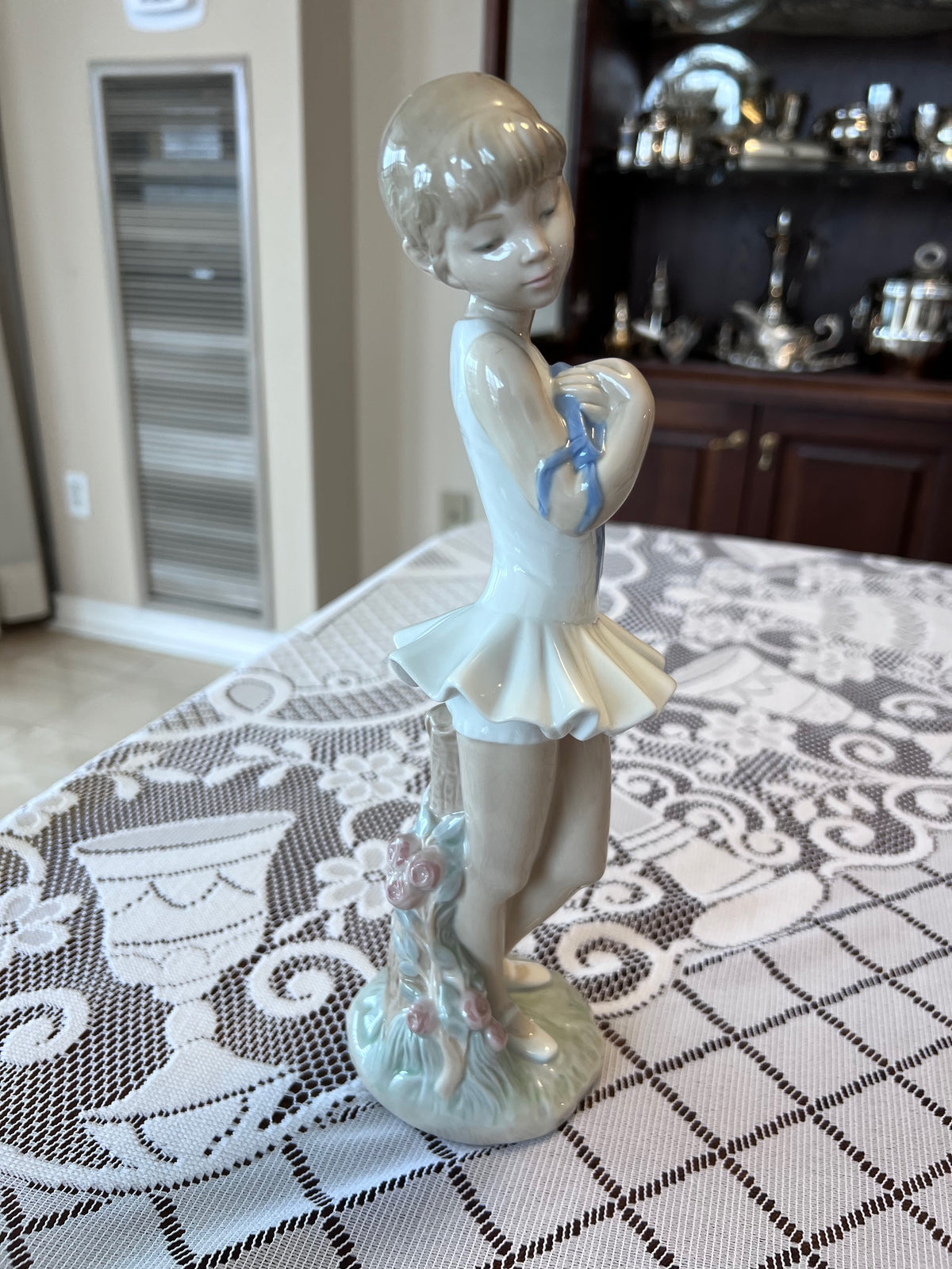 Lladro Nao Ballerina Figurine