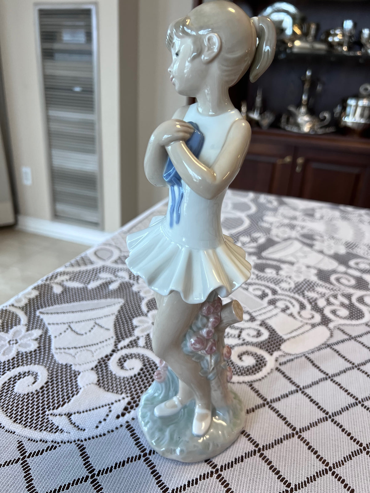 Lladro Nao Ballerina Figurine