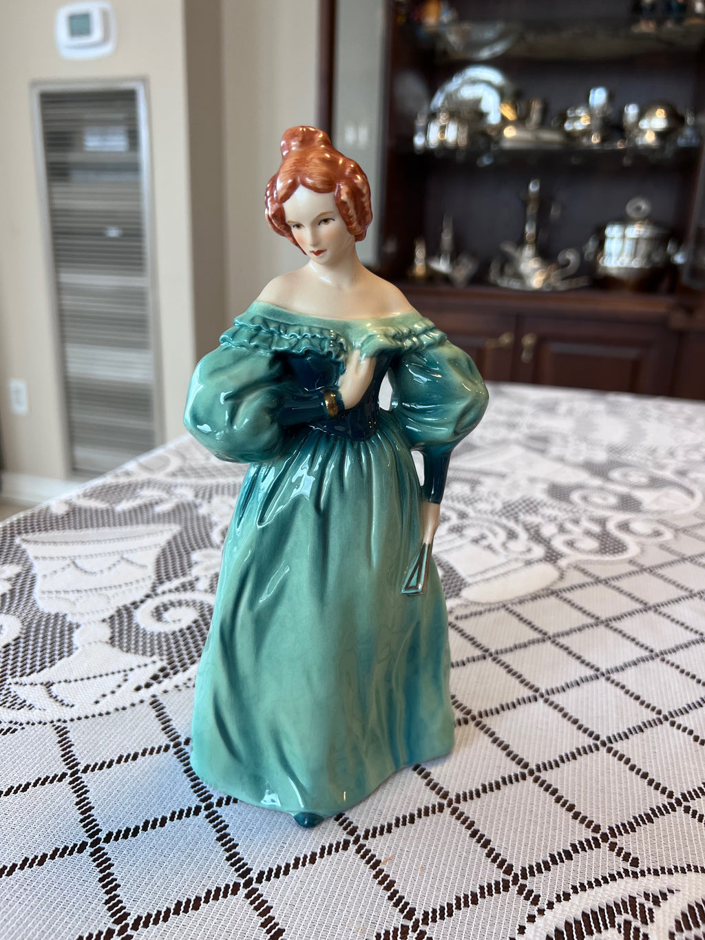 Goebel Demure Elegance 1835 Figurine