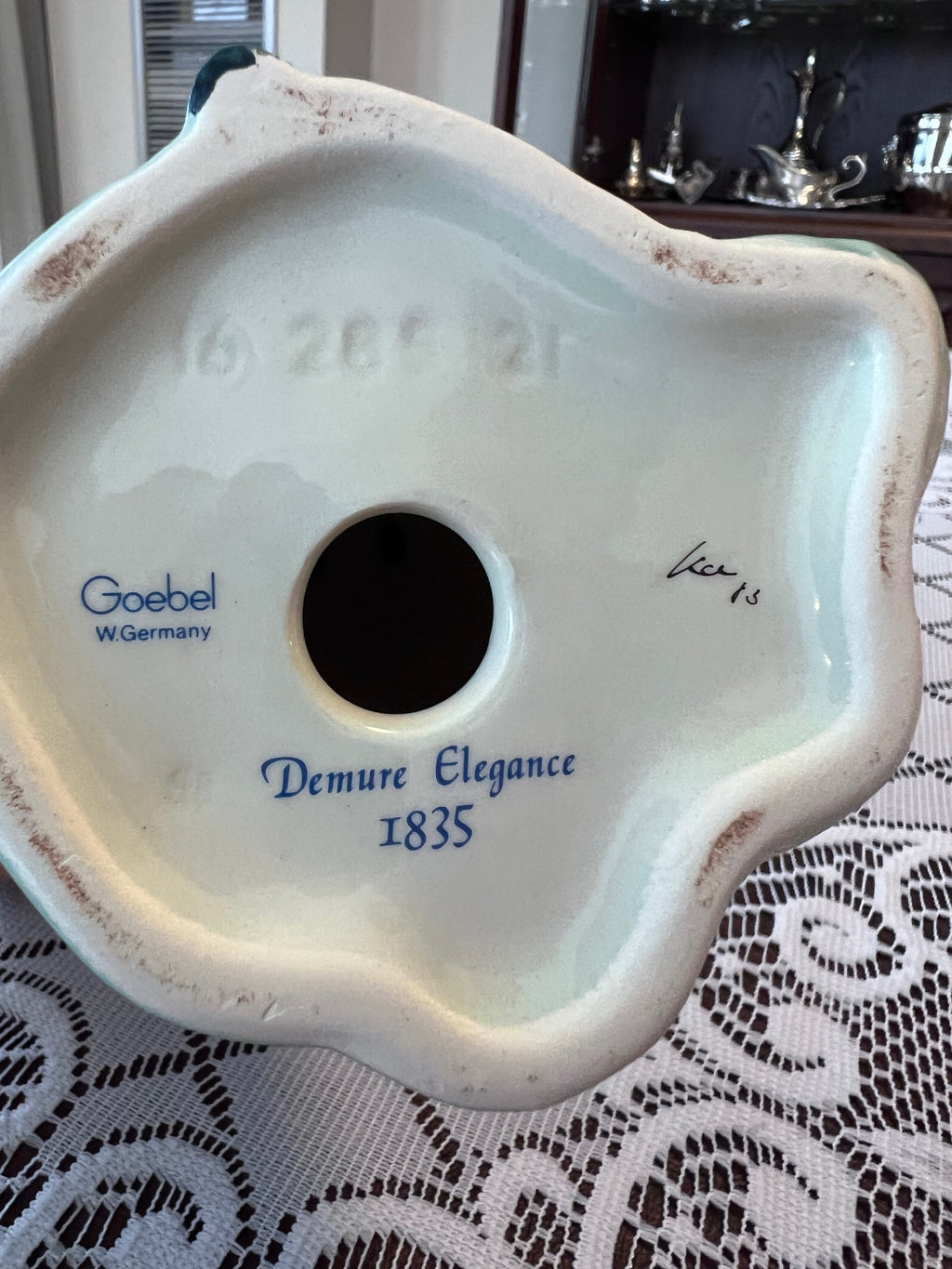 Goebel Demure Elegance 1835 Figurine