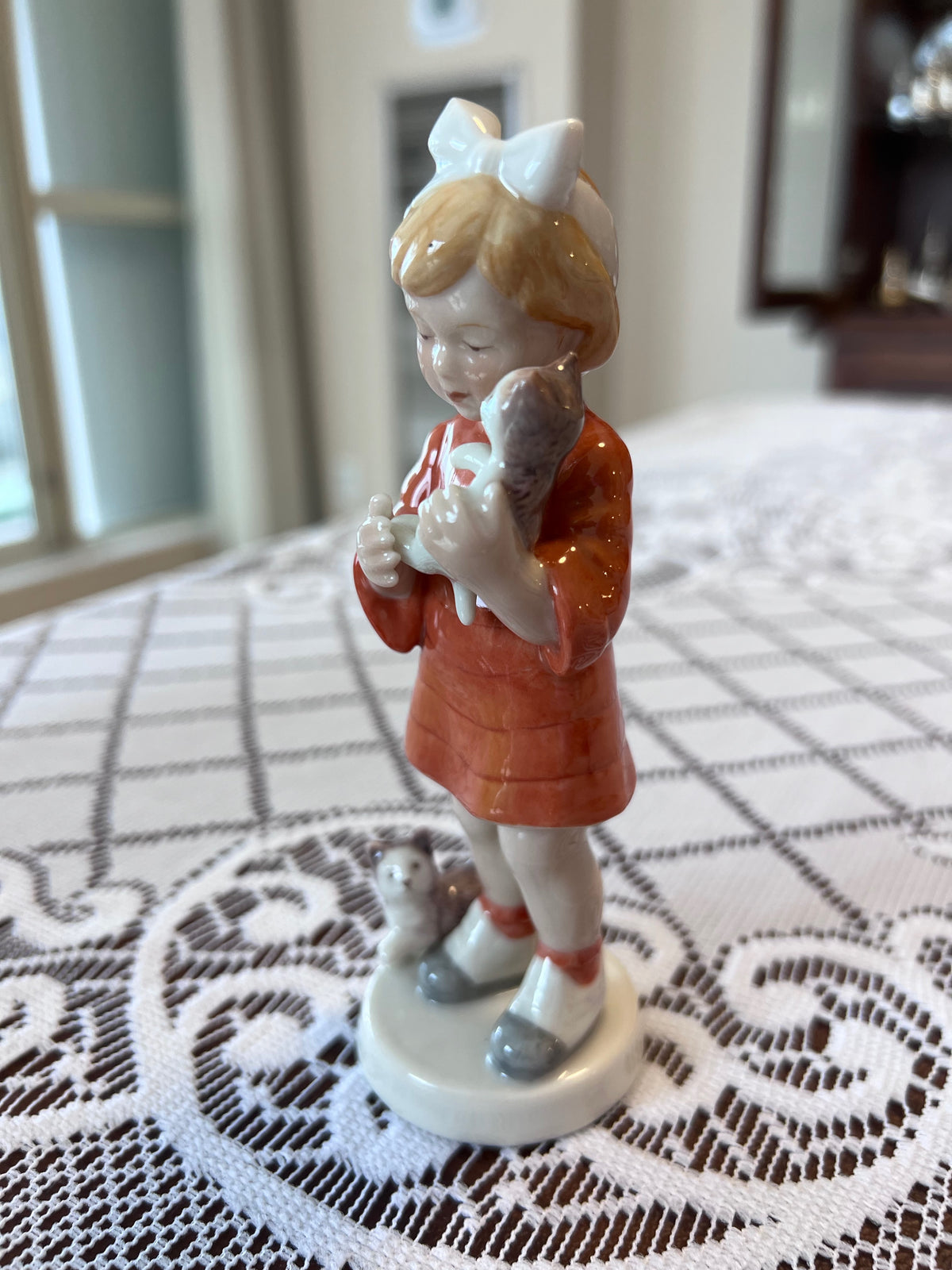 B&G Bing & Grondahl 2000 Year Figurine