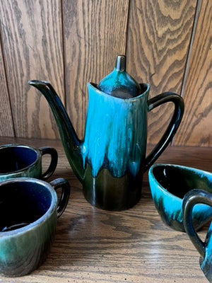 Blue Mountain Pottery 7 pc Tea Set