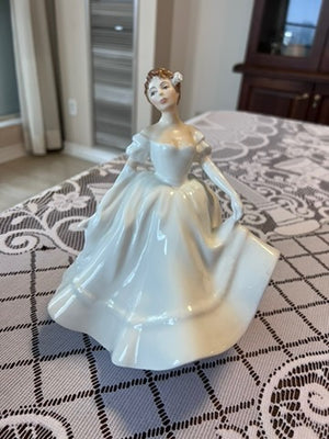 Royal Doulton Nancy HN2955 Figurine