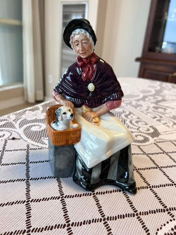 Royal Doulton New Companions HN2770 Figurine