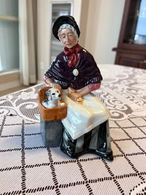 Royal Doulton New Companions HN2770 Figurine