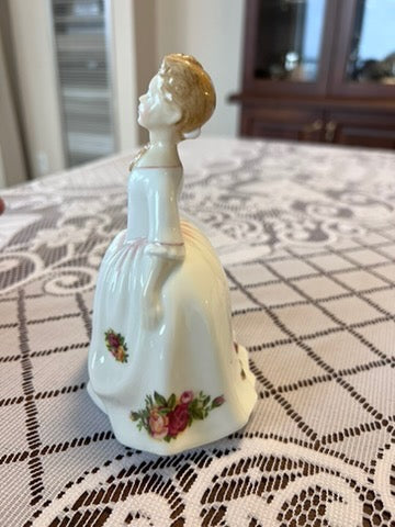 Royal Doulton Old Country Roses HN3482 Figurine