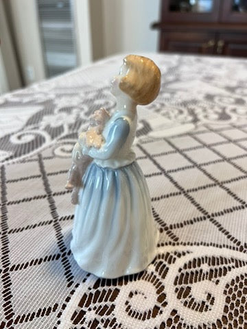 Royal Doulton My First Pet 1991- First Year Edition HN3122 Figurine