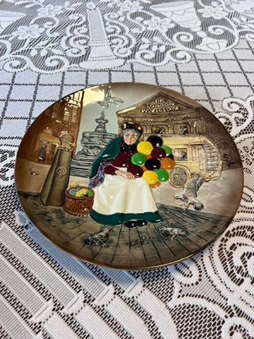 Royal Doulton The Old Balloon Seller D6649 Collector Plate