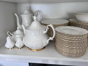 Royal Albert Bone China Val D'or Dinnerware Set Service for 20 (124 piece set)