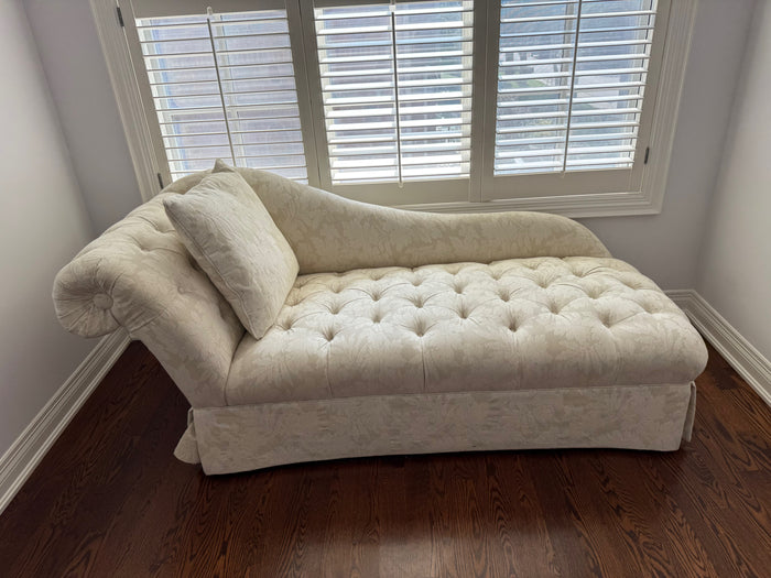 Beige/Cream Tufted Chaise