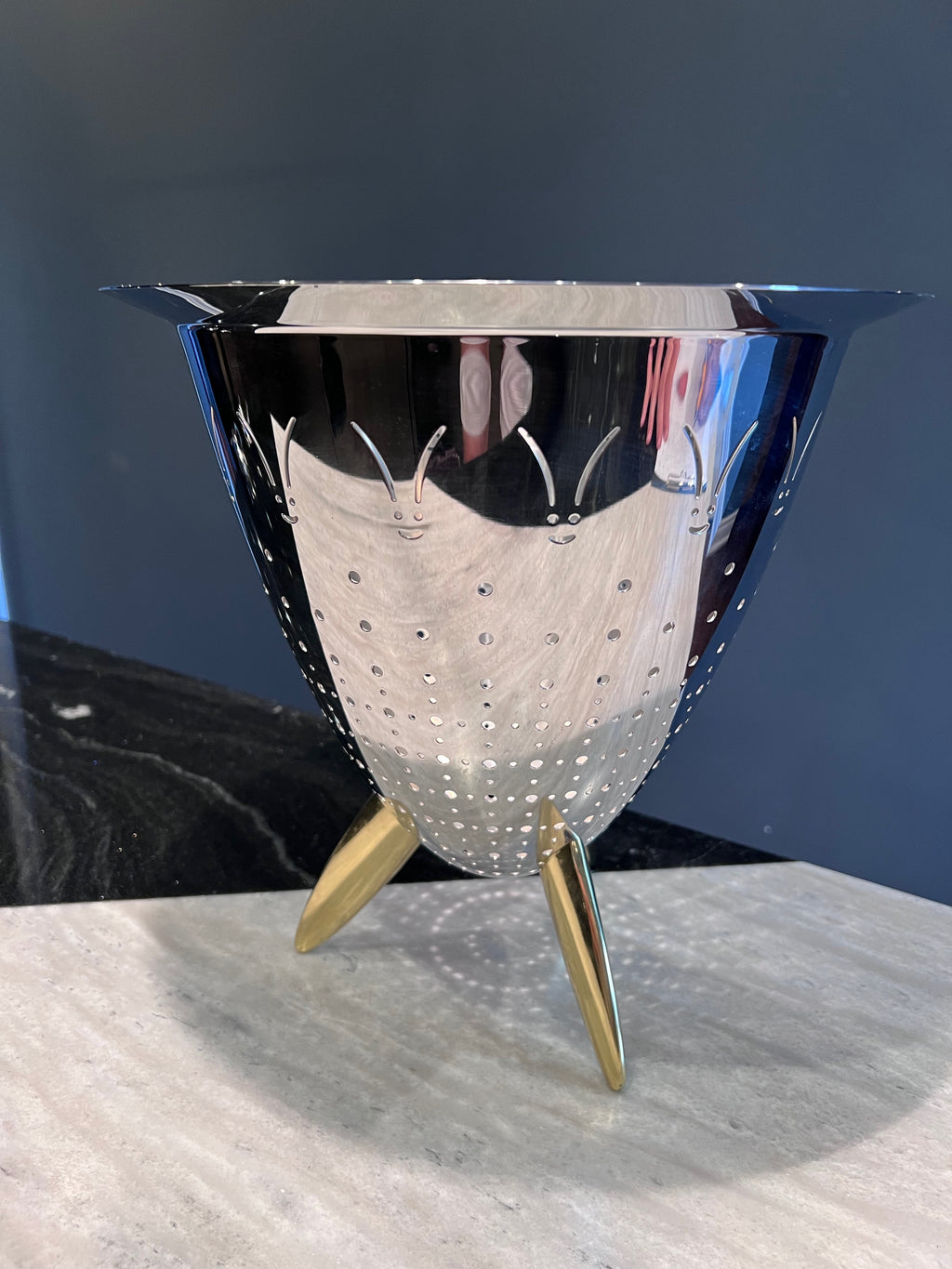 Alessi "Max le Chinois" Tripod Colander, Designed by Philippe Starck