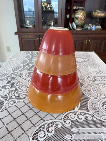 Vintage Orange/Brown Pyrex Mixing/Nesting Bowls-  Set Of 4