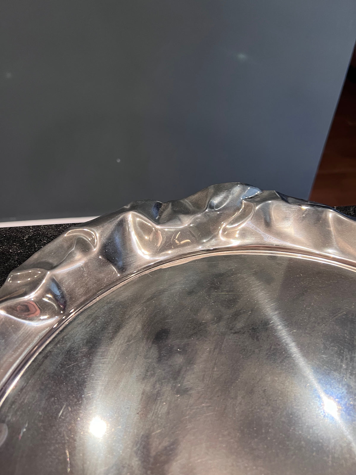 Alessi Foix Round Tray- 17.25" dia