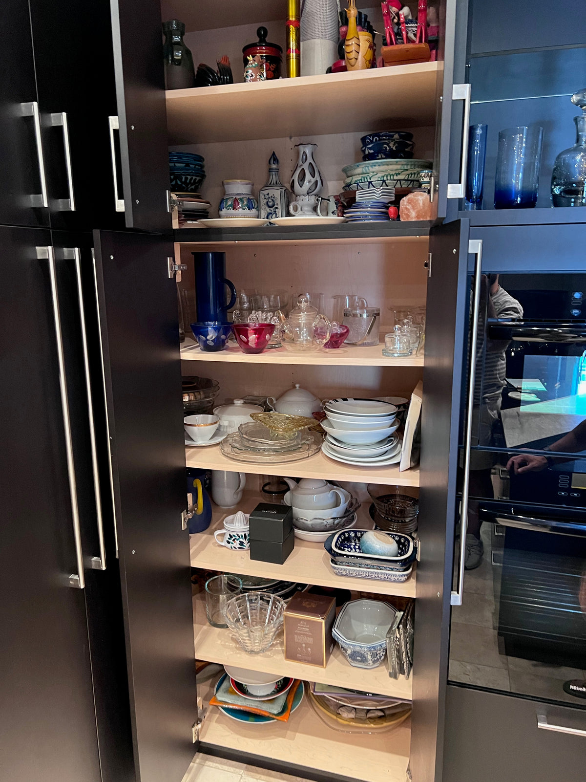 Miscellaneous Lot (all items shown on 7 shelves)