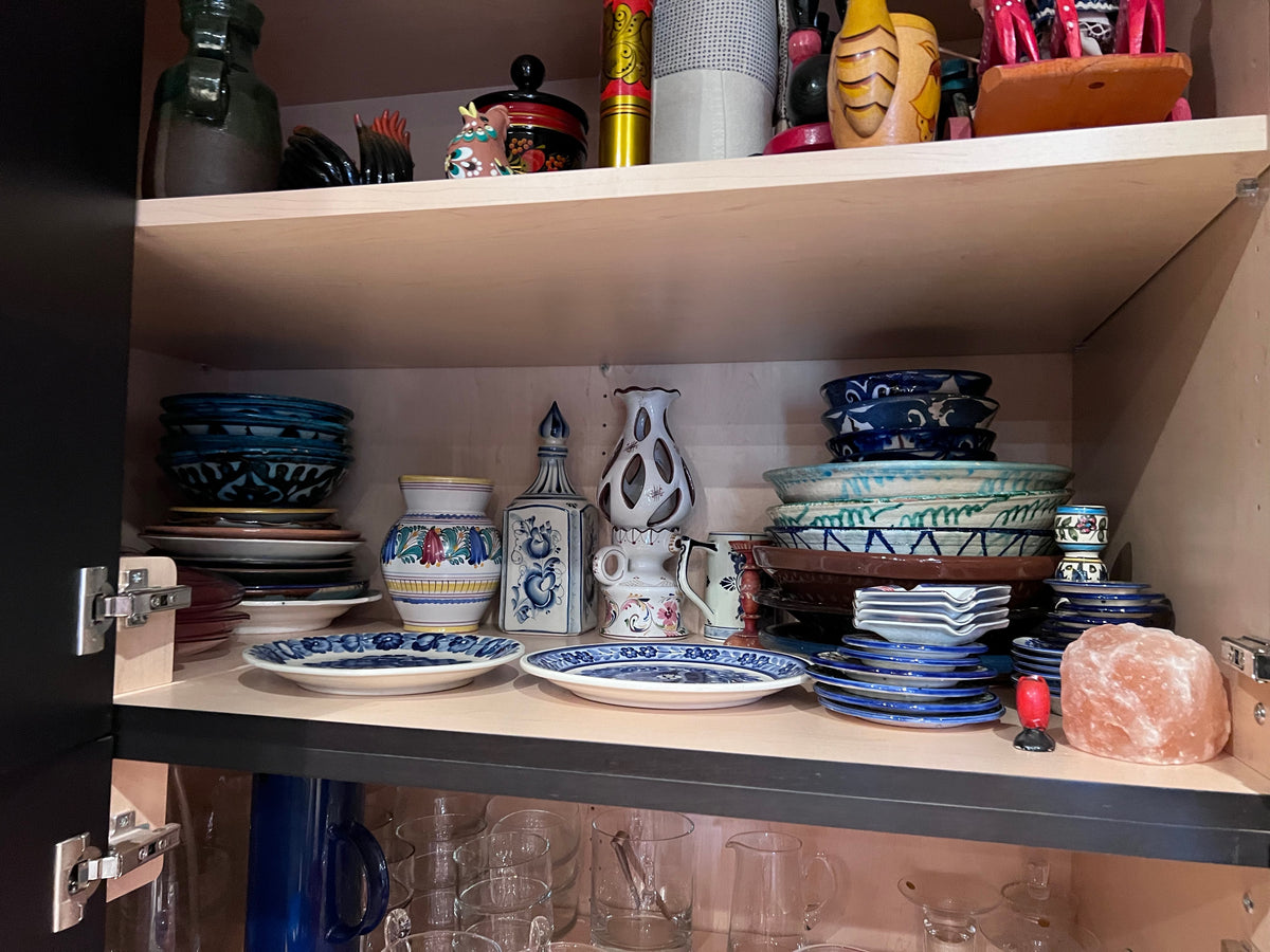 Miscellaneous Lot (all items shown on 7 shelves)