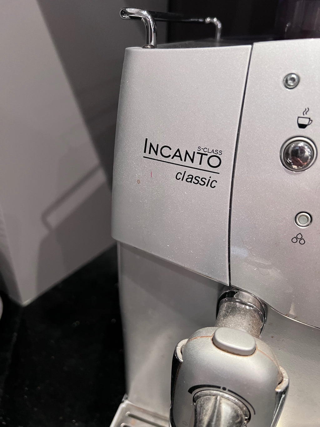 Saeco Incanto Classic S-Class Automatic Espresso Machine