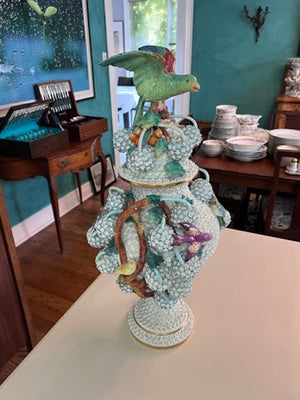 19th Century Meissen Porcelain "Schneeballen" Snowball Lidded Vase