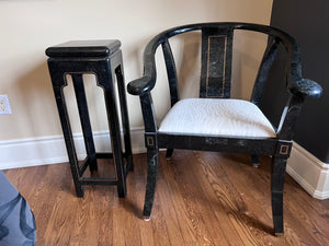 Black Lacquered Horseshoe Chair with Matching Pedestal Table