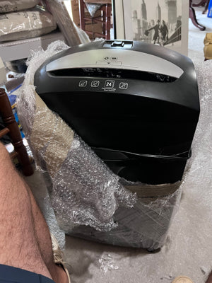 STAPLES SPL-S242D 24 SHEET PAPER SHREDDER