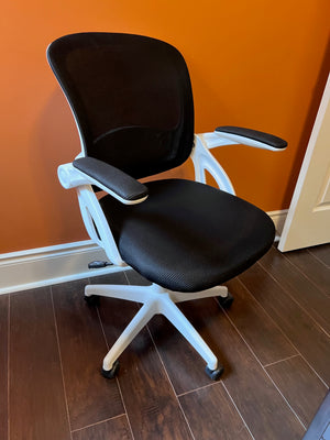 COMHOMA Ergonomic Mesh Desk Chair with S-Curved Shape Backrest and Flip-up Armrests