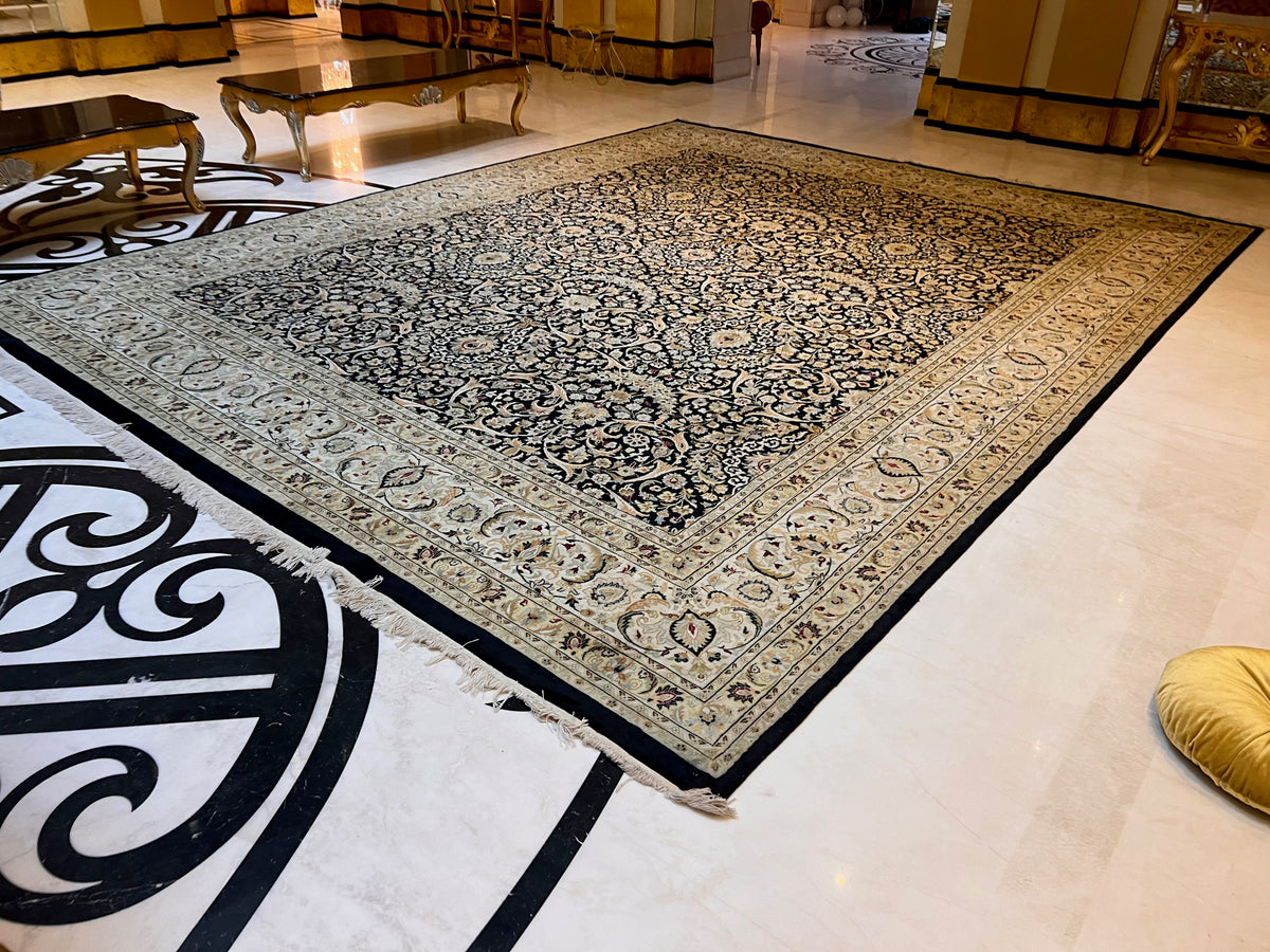 Indian Jaipur 100% Wool Rug- 15.75ft x 12ft