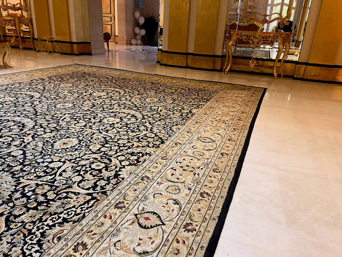 Indian Jaipur 100% Wool Rug- 15.75ft x 12ft