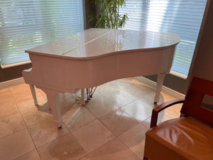Samick SG-155 White Baby Grand Piano (*minimum price set)