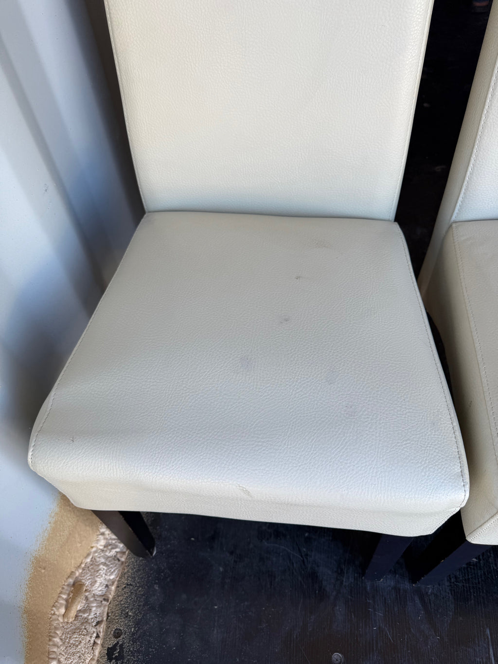 Set of 4 Cream Faux Leather Dining Chairs