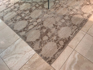 Weavers Art Hay's Mews Sand/Grey Hand-Knotted Silk and Wool Rug- 8x10ft (*client paid $8,000)
